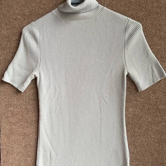 2 pc light blue twin-set. 100% wool. - Picture 3 of 6